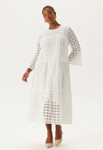 Hvit kjole dame plus size
