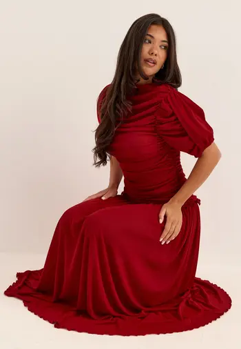 Rød lang julekjole plus size dame